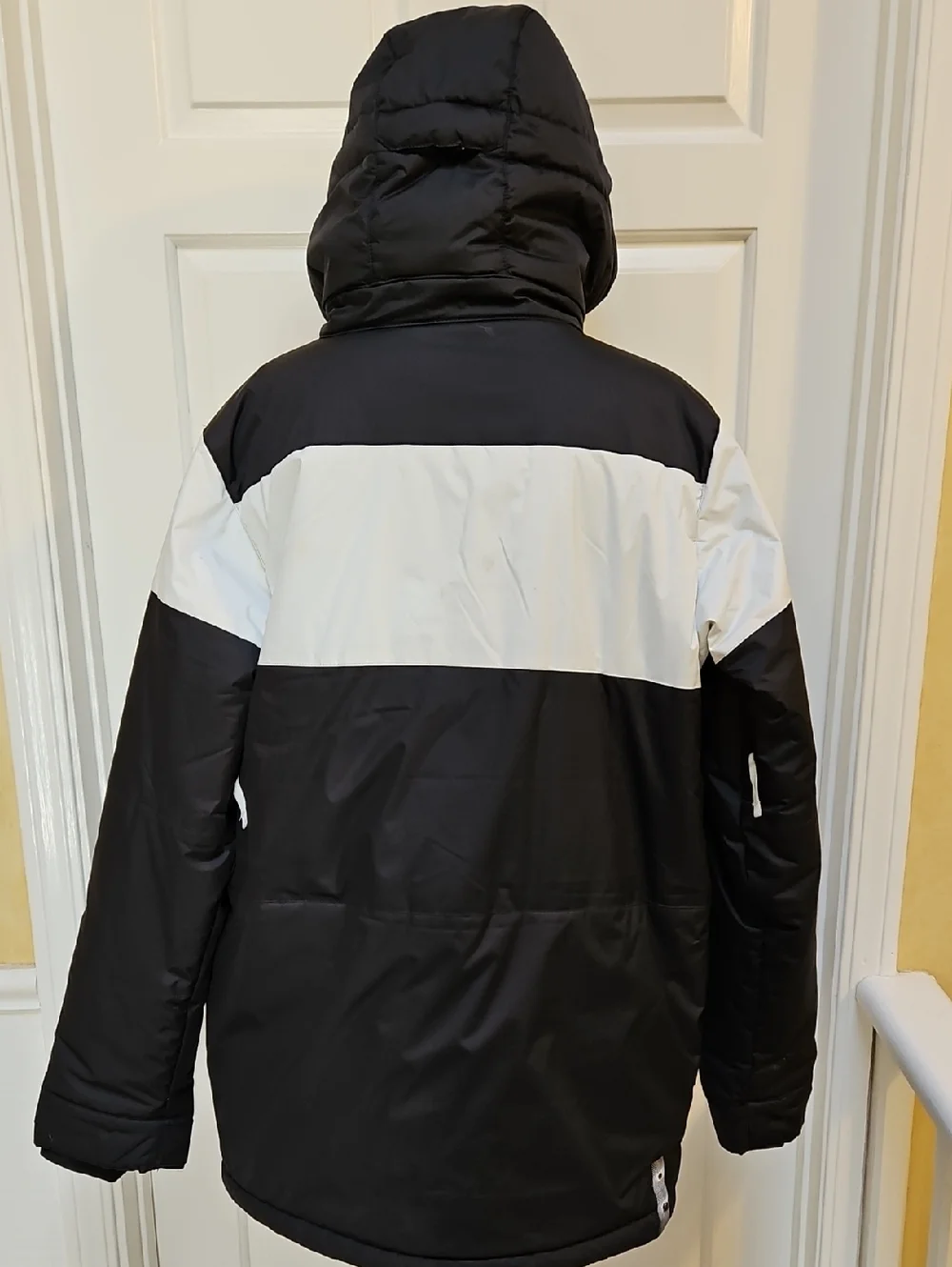 BURTON Men's Black & White Hooded Puffer Snowboard Ski Jacket, Coat, Parka - M